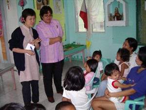 子どもの栄養指導の様子